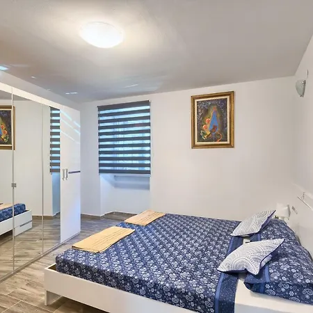 Old Town In City Center Apartment *